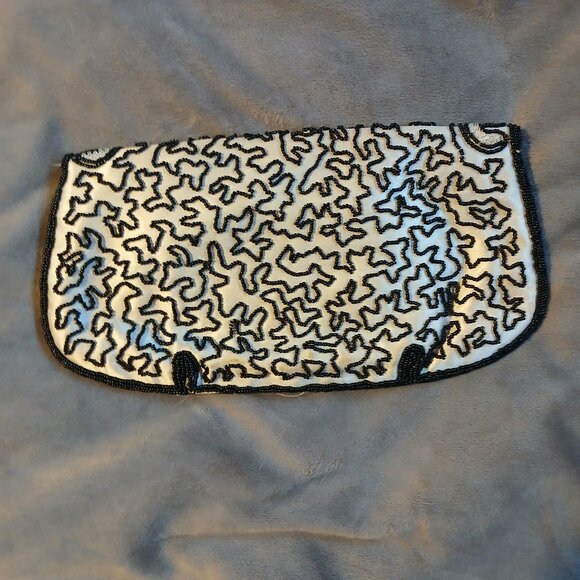 Vintage Women's Fabric White Clutch Abstract Black Beading - Picture 3 of 10